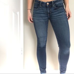 Medium Wash American Eagle Jeans